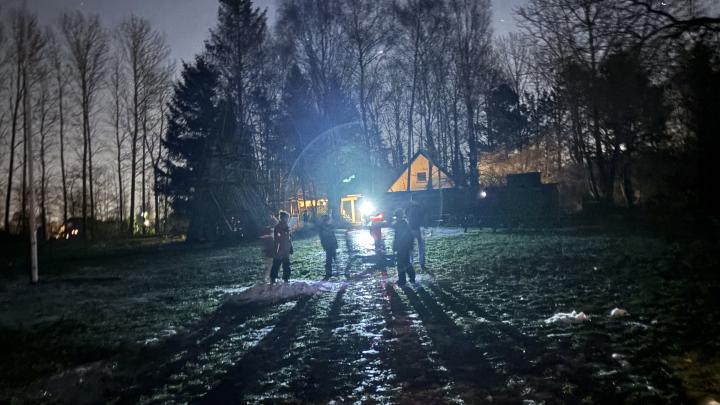 Minier på skattejagt i mørket